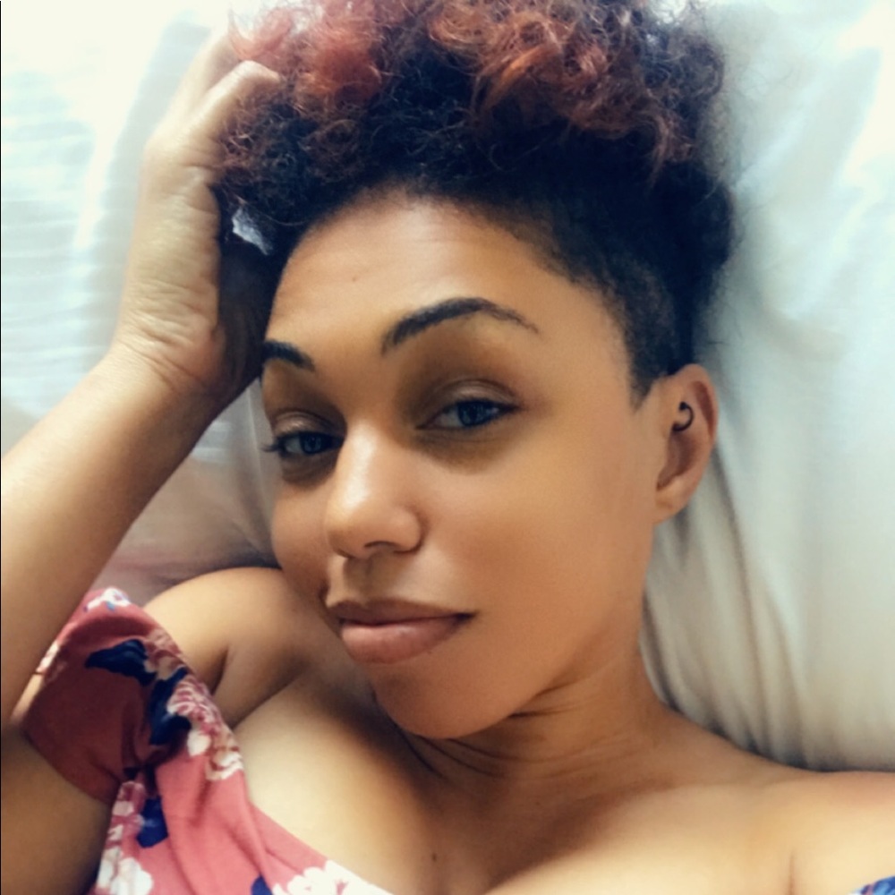 Meet your Posher, Sharnae